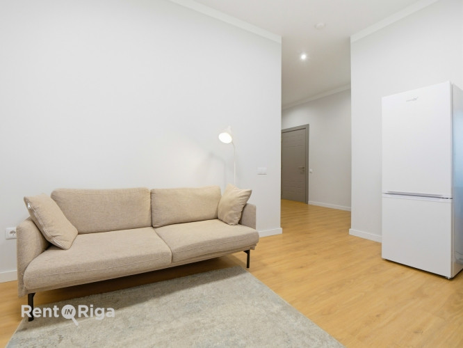 Pilnībā mēbelēts 2-istabu dzīvoklis jūgendstila ēkā Rīgas Centrā.  Krišjāņa Valdemāra Rīga - foto 7