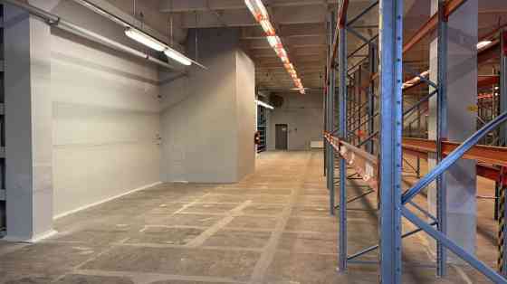 Предлагаются просторные и в отличном состоянии складские помещения общей Рига