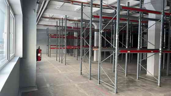 Предлагаются просторные и в отличном состоянии складские помещения общей Рига