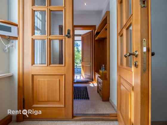 В самом сердце престижного Межапарка, по адресу ул. Судрабу Эджуса 1, предлагается Рига