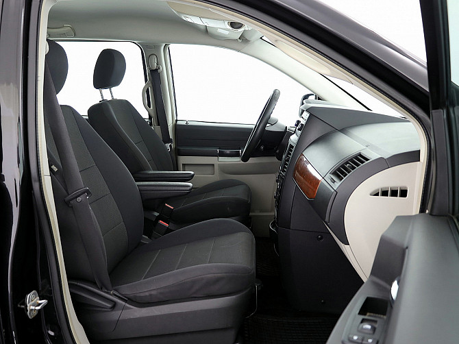 Chrysler Grand Voyager Comfort ATM 2.8 CRDi 120kW Таллин - изображение 6