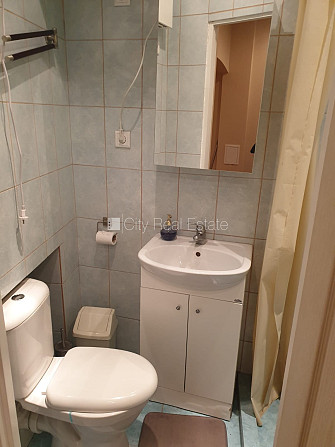 Fasādes māja, renovēta māja, slēgts pagalms, ieeja no ielas un pagalma, ir lifts, kāpņu Rīga - foto 15