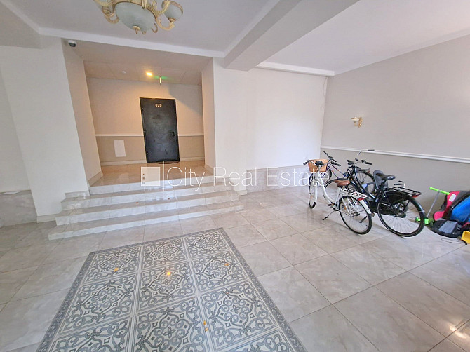 Pagalma māja, slēgts pagalms, ieeja no pagalma, mansards, logi vērsti uz pagalma pusi, studio Rīga - foto 20