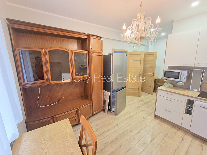 Pagalma māja, slēgts pagalms, ieeja no pagalma, mansards, logi vērsti uz pagalma pusi, studio Rīga - foto 5