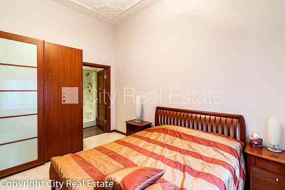 Земля в собственности, фасадный дом, реновированный дом, подъездная дорога Rīga