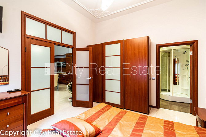 Zeme īpašumā, fasādes māja, renovēta māja, bruģēts piebraucamais ceļš, slēgts pagalms, Rīga - foto 9