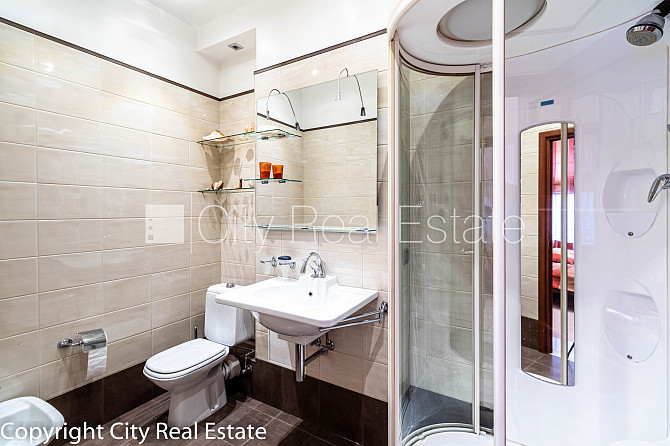 Zeme īpašumā, fasādes māja, renovēta māja, bruģēts piebraucamais ceļš, slēgts pagalms, Rīga - foto 10