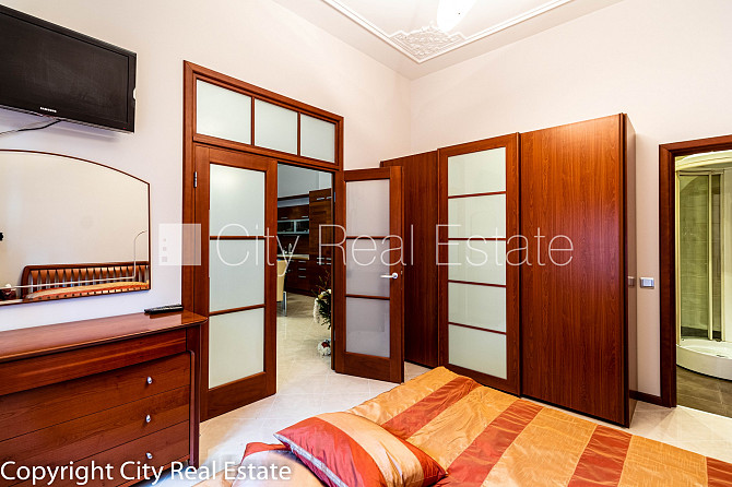 Zeme īpašumā, fasādes māja, renovēta māja, bruģēts piebraucamais ceļš, slēgts pagalms, Rīga - foto 8