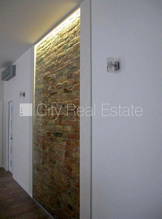 Fasādes māja, restaurēta māja, iespēja nomāt autostāvvietu, pazemes autostāvvieta, Rīga - foto 9