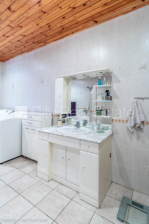 Fasādes māja, renovēta māja, ķieģeļu mūra sienas, fasāde ar dekoratīvo apmetumu, Rīga - foto 14