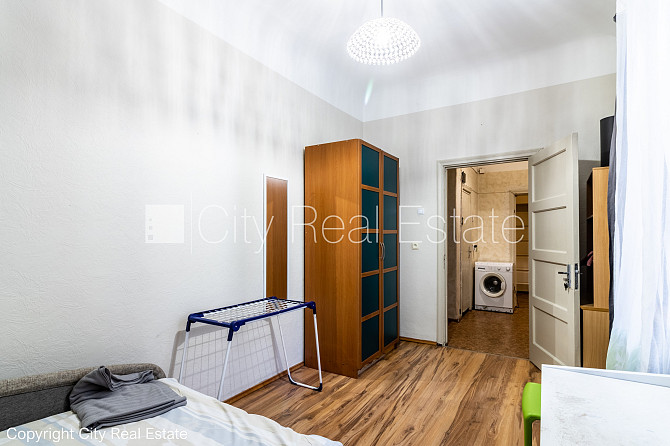 Реновированный дом, окна выходят во двор, количество спален 4 шт., изолированные Рига - изображение 11