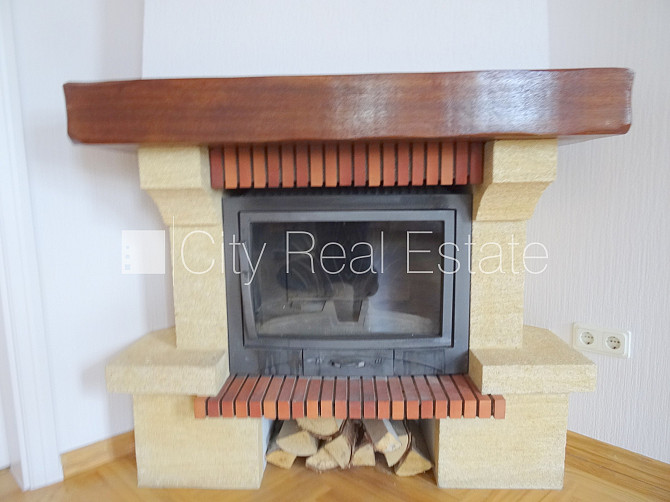 Zeme īpašumā, fasādes māja, renovēta māja, mainīts Jumta segums, viena kvadrātmetra Rīga - foto 8