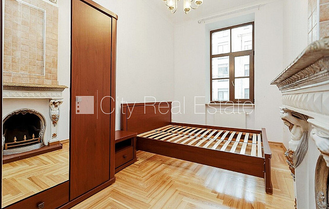 Zeme īpašumā, fasādes māja, renovēta māja, mainīts Jumta segums, viena kvadrātmetra Rīga - foto 11