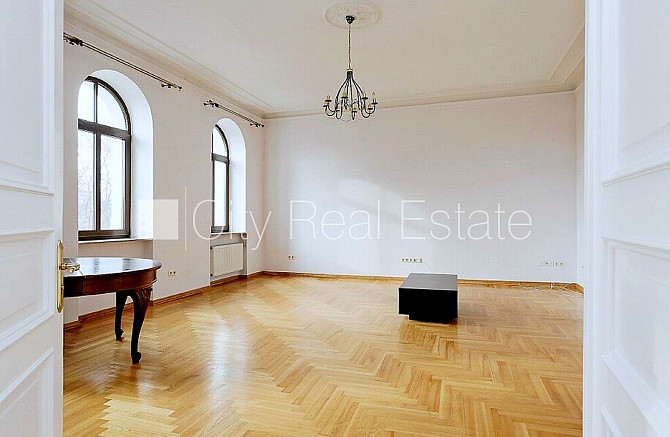 Zeme īpašumā, fasādes māja, renovēta māja, mainīts Jumta segums, viena kvadrātmetra Rīga - foto 3