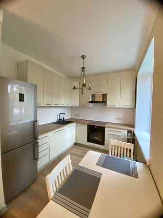 Сдаётся просторная и уютная 3-комнатная квартира после капитального ремонта!  Две отдельные... Рига