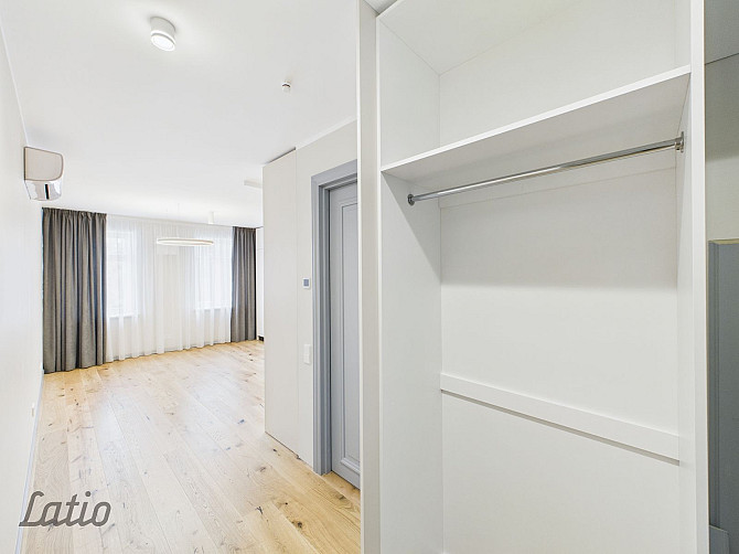 Ilgtermiņa īrei tiek piedāvāts ērts un aprīkots 1-istabas dzīvoklis Rīgas centrā Rīga - foto 2