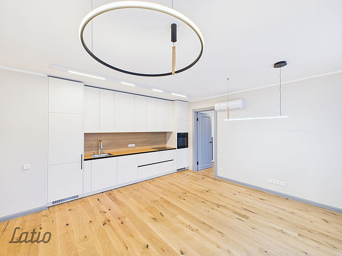 Ērts 2-istabu dzīvoklis īrei Rīgas centrā  Krišjāņa Barona iela 112

Piedāvājam Rīga - foto 2