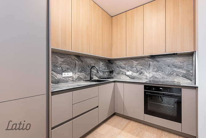 Lielisks 2 istabu dzīvoklis jaunā un skaistā projektā, 52 kv.m, 3/6 st., plašs balkons no Rīga - foto 1