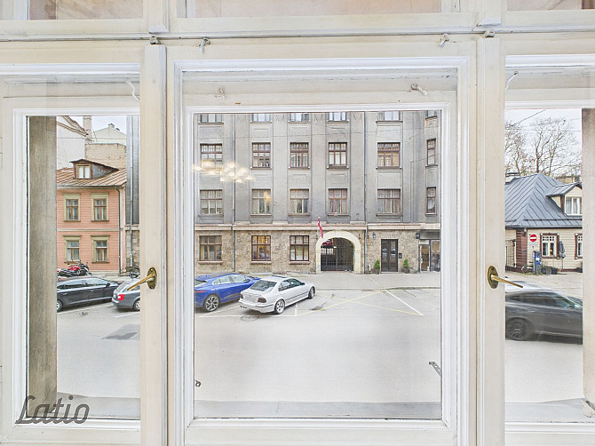 Izīrē mājīgu un gaumīgi iekārtotu dzīvokli Baznīcas ielā.
Atklājiet savu jauno mājvietu Rīga - foto 5