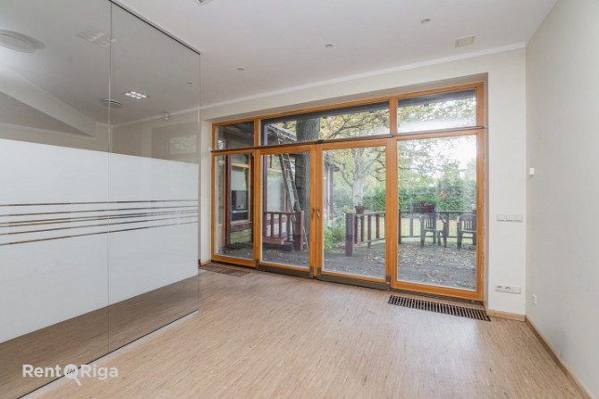 Офисное здание в удобном, зелёном и востребованном районе.  Недвижимость Рига - изображение 5