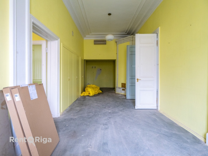 Сдаются в аренду коммерческие помещения в доме  в центре города!  В предложении Рига - изображение 8