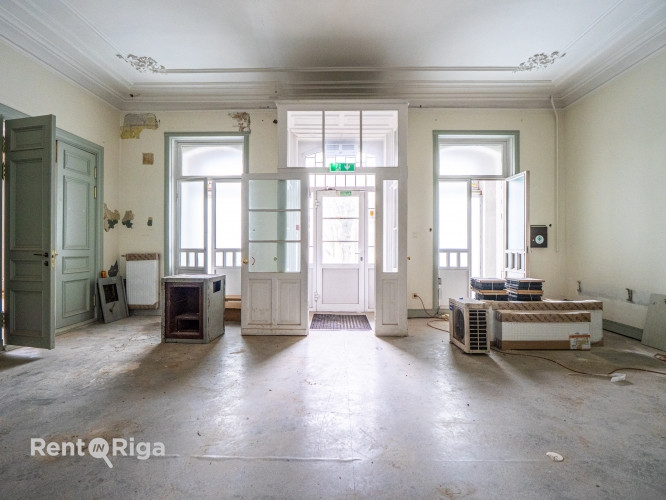 Сдаются в аренду коммерческие помещения в доме  в центре города!  В предложении Рига - изображение 2