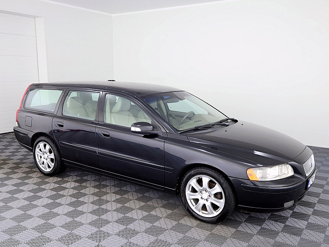 Volvo V70 Summum Facelift 2.4 D5 136kW Таллин - изображение 1