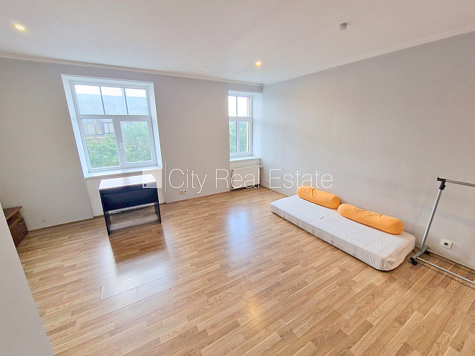 Fasādes māja, renovēta māja, slēgts pagalms, ieeja no ielas, kāpņu telpa pēc kosmētiskā Rīga - foto 7