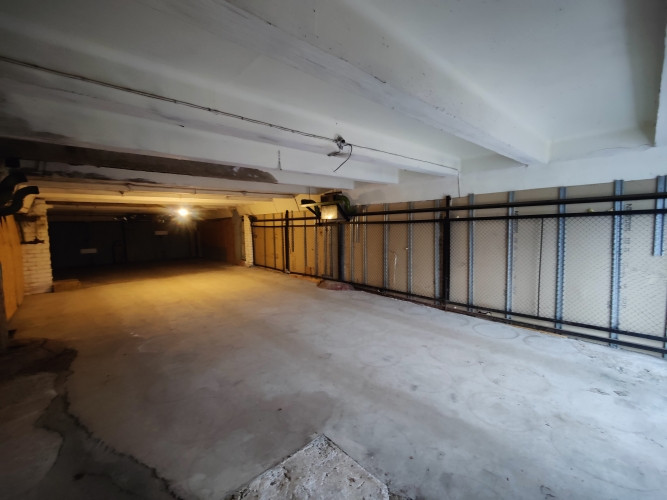 Tiek iznomātas neapkurināmas noliktavu telpas centrā, Sporta ielā.  Līdzena betona grīda. Plaši vārt Рига - изображение 3