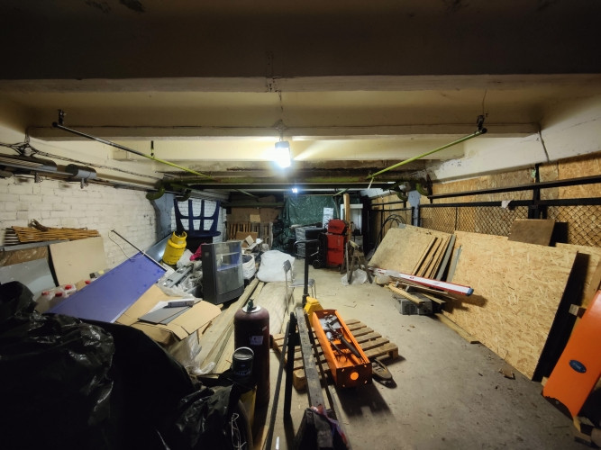 Tiek iznomātas neapkurināmas noliktavu telpas centrā, Sporta ielā.  Līdzena betona grīda. Plaši vārt Рига - изображение 5