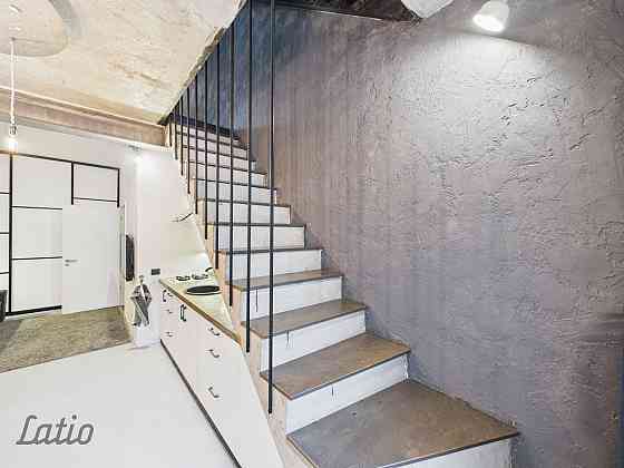 Izīrē ekskluzīvu 3 līmeņu lofta dzīvokli Rīgas centrā.
Piedāvāju unikālu, plašu un gaumīgi veidotu l Рига