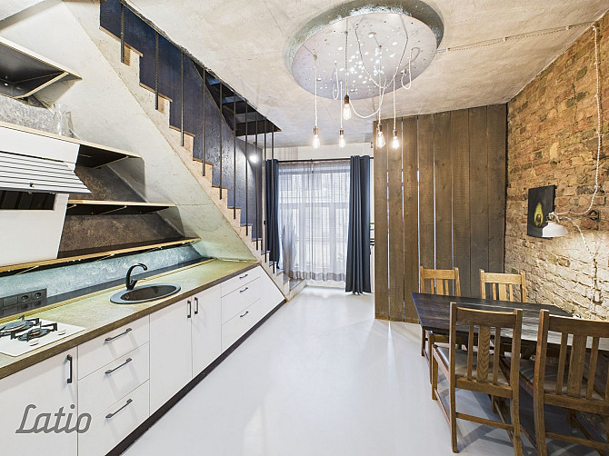 Izīrē ekskluzīvu 3 līmeņu lofta dzīvokli Rīgas centrā.
Piedāvāju unikālu, plašu un gaumīgi veidotu l Рига - изображение 1