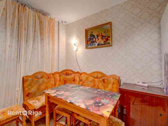 На длительный срок сдаётся уютная 2-комнатная квартира в Плявниеках. Rīga