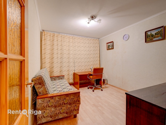 Ilgtermiņā tiek izīrēts mājīgs 2 istabu dzīvoklis Pļavniekos.  Tiek piedāvāts gaišs un Rīga - foto 9