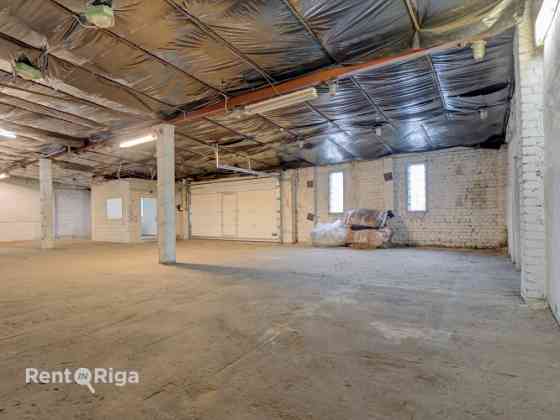 Iznomā noliktavas telpas Strenču ielā.  + kopējā platība 240 m2 + 3 fāžu elektrības pieslēgums + slē Рига