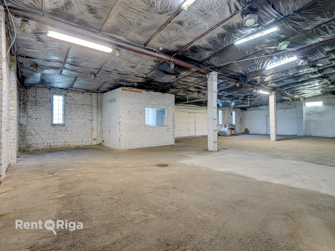 Iznomā noliktavas telpas Strenču ielā.  + kopējā platība 240 m2 + 3 fāžu elektrības pieslēgums + slē Рига - изображение 2