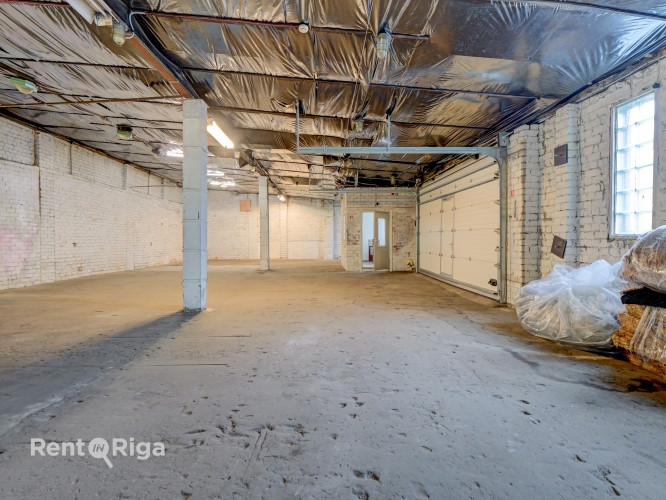 Iznomā noliktavas telpas Strenču ielā.  + kopējā platība 240 m2 + 3 fāžu elektrības pieslēgums + slē Рига - изображение 5