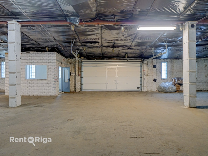 Iznomā noliktavas telpas Strenču ielā.  + kopējā platība 240 m2 + 3 fāžu elektrības pieslēgums + slē Рига - изображение 1