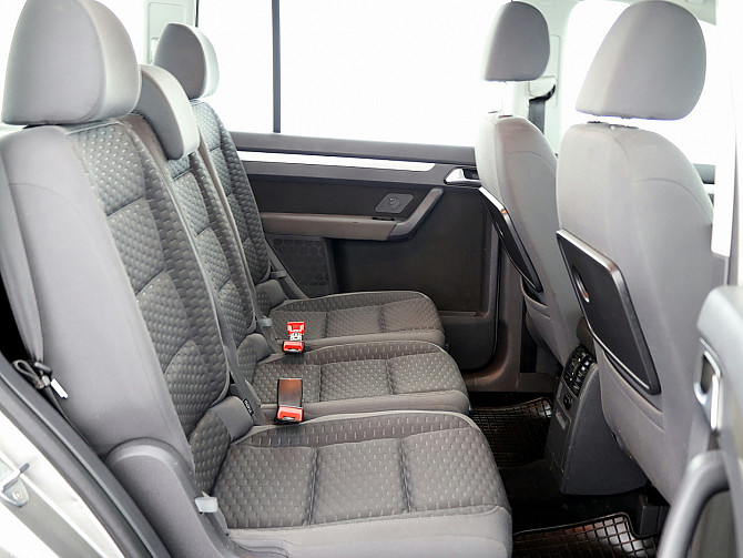 Volkswagen Touran Comfortline Facelift 1.4 103kW Таллин - изображение 7