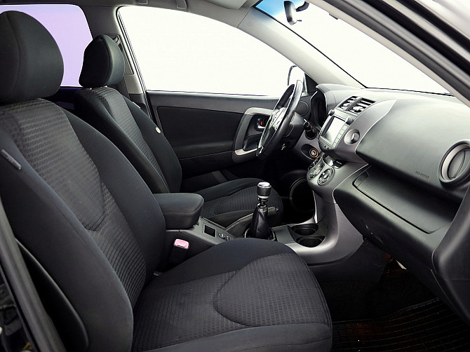 Toyota RAV4 Linea Sol 2.2 D-4D 130kW Таллин - изображение 6