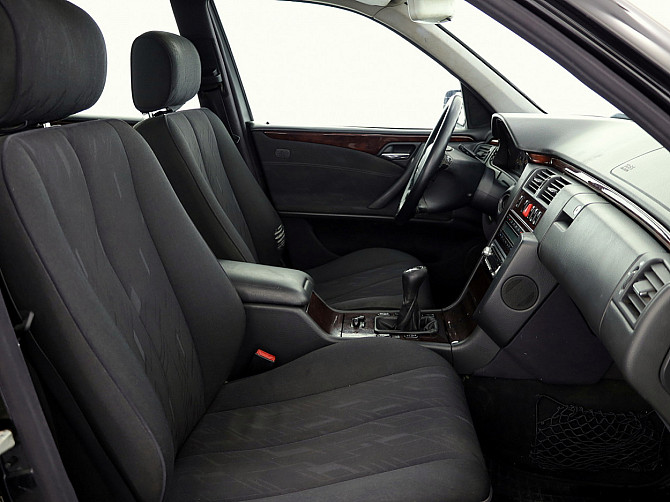 Mercedes-Benz E 240 Classic 2.4 125kW Таллин - изображение 6