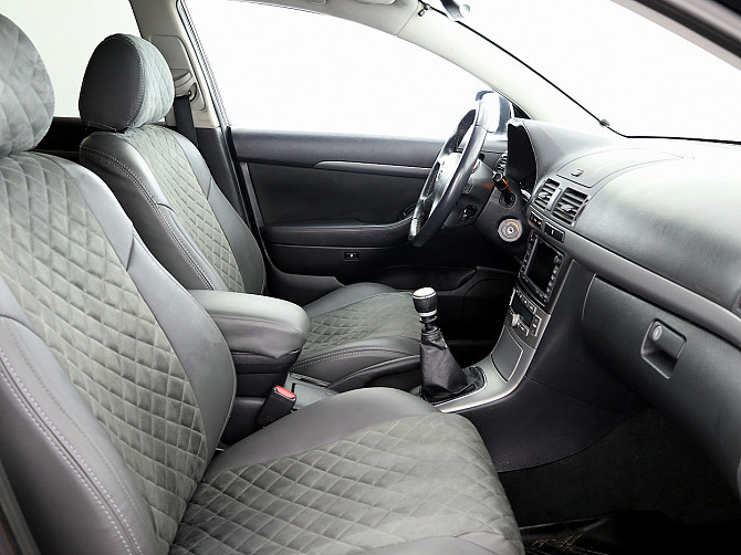 Toyota Avensis Linea Sol Facelift 2.0 D-4D 93kW Таллин - изображение 6