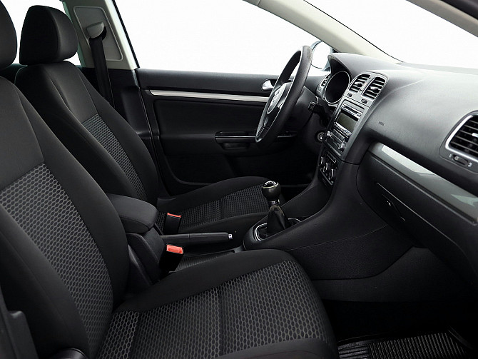 Volkswagen Golf Variant Comfortline 1.2 77kW Таллин - изображение 6