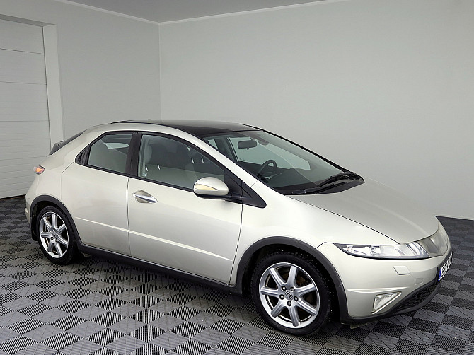Honda Civic Elegance 1.8 103kW Таллин - изображение 1