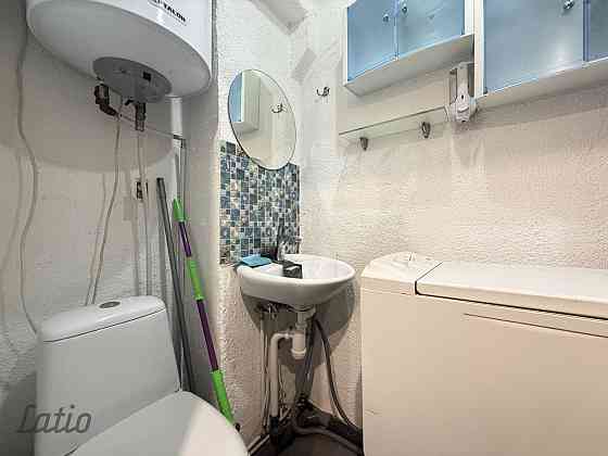 Pārdod funkcionālu vienistabas dzīvokli Teikā.
Dzīvoklī ir neliela, praktiska virtuve ar jaunām mēbe Рига