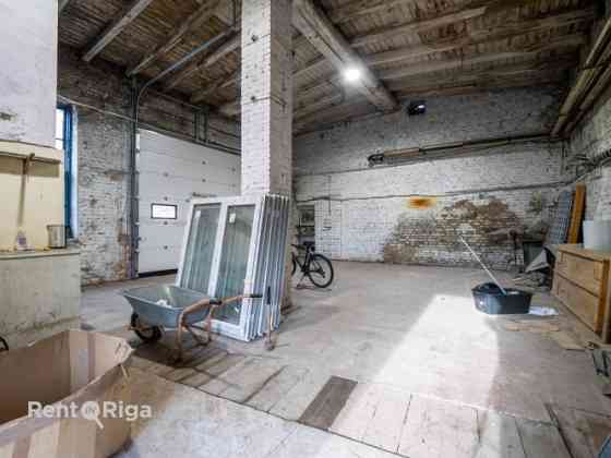 Сдаются в аренду сервисные помещения в удобной локации!  В предложении 87 м Рига