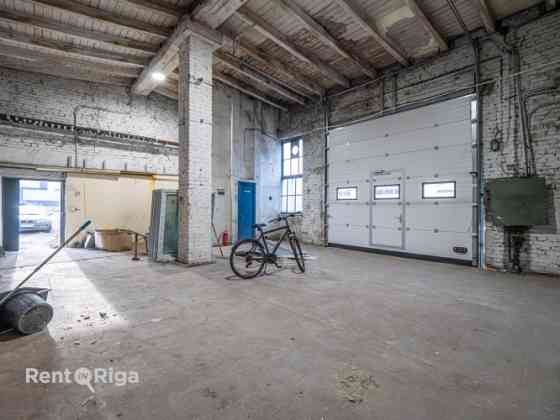 Сдаются в аренду сервисные помещения в удобной локации!  В предложении 87 м Рига