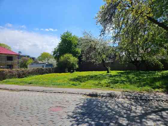 Продаётся земельный участок с широкими возможностями для застройки на улице Rīga