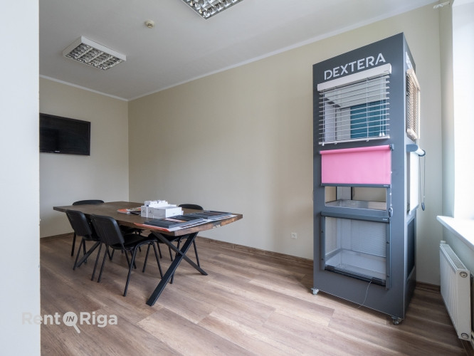 Большое и просторное помещение с отдельным кабинетом, большой офисной зоной Рига - изображение 7