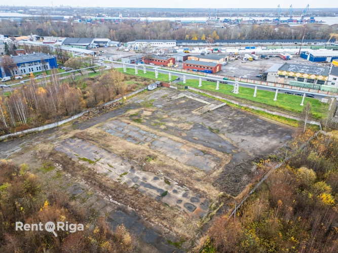 Nomai tiek piedāvāts zemes gabals Ilzenes ielā.  + Vilciena pievads; + rampa un panduss vilcienu Rīga - foto 4